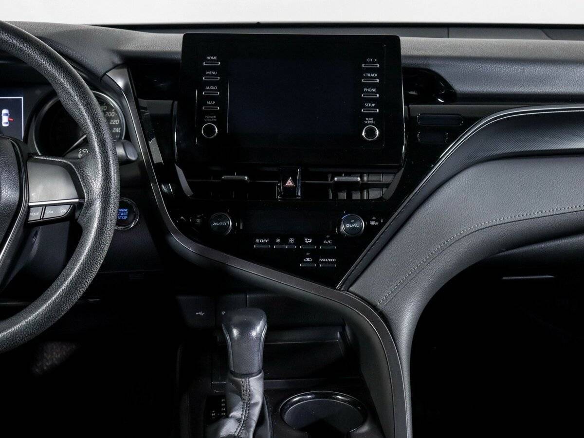 Toyota Camry с пробегом — 2021 год. Фото: #12