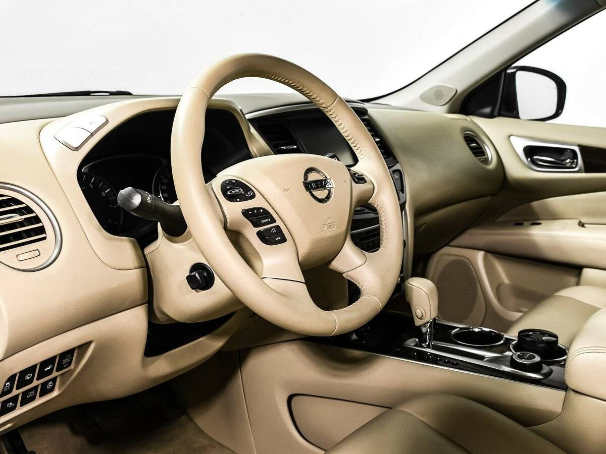 Nissan Pathfinder с пробегом — 2014 год. Фото: #11