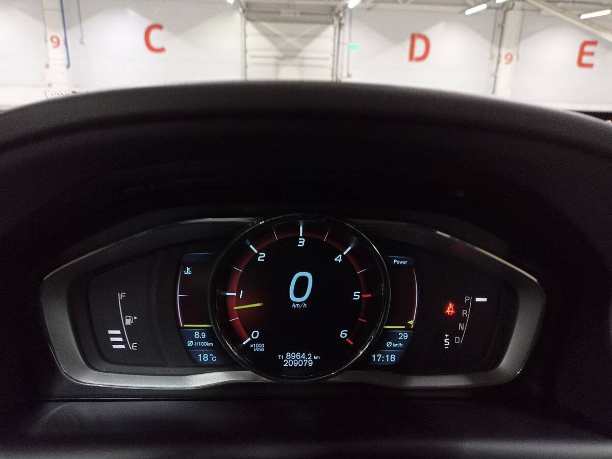 Volvo XC60 с пробегом — 2013 год. Фото: #12