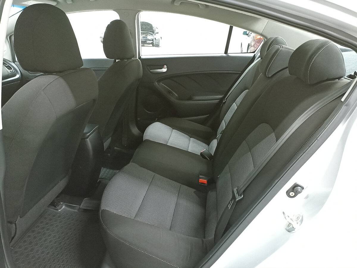 Kia Cerato с пробегом — 2018 год. Фото: #11