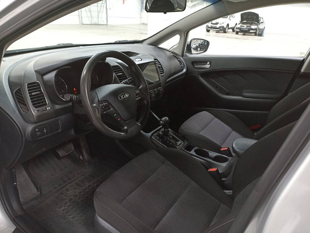 Kia Cerato с пробегом — 2018 год. Фото: #15