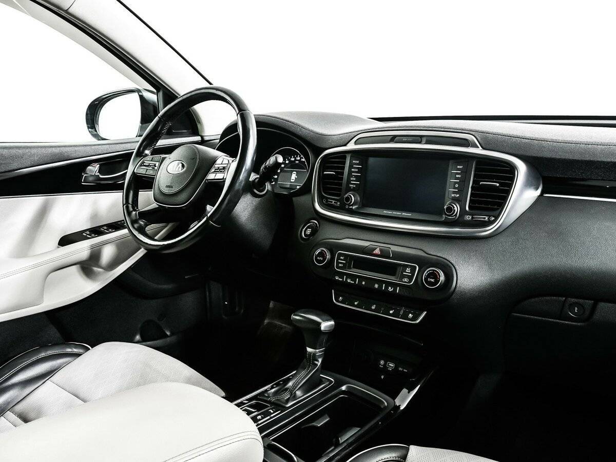 Kia Sorento с пробегом — 2019 год. Фото: #8