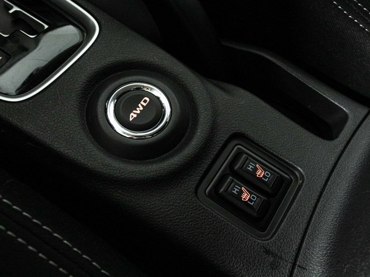 Mitsubishi Outlander с пробегом — 2016 год. Фото: #16