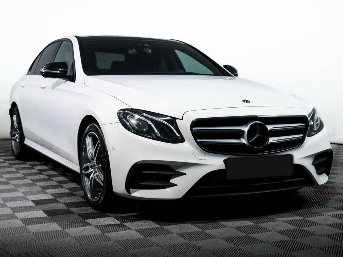 Mercedes-Benz E-Класс с пробегом — 2017 год. Фото: #2