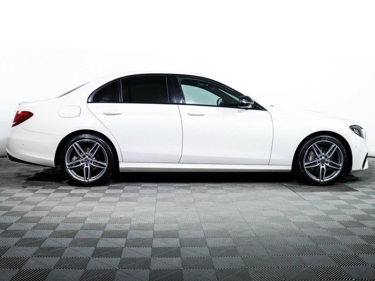 Mercedes-Benz E-Класс с пробегом — 2017 год. Фото: #3