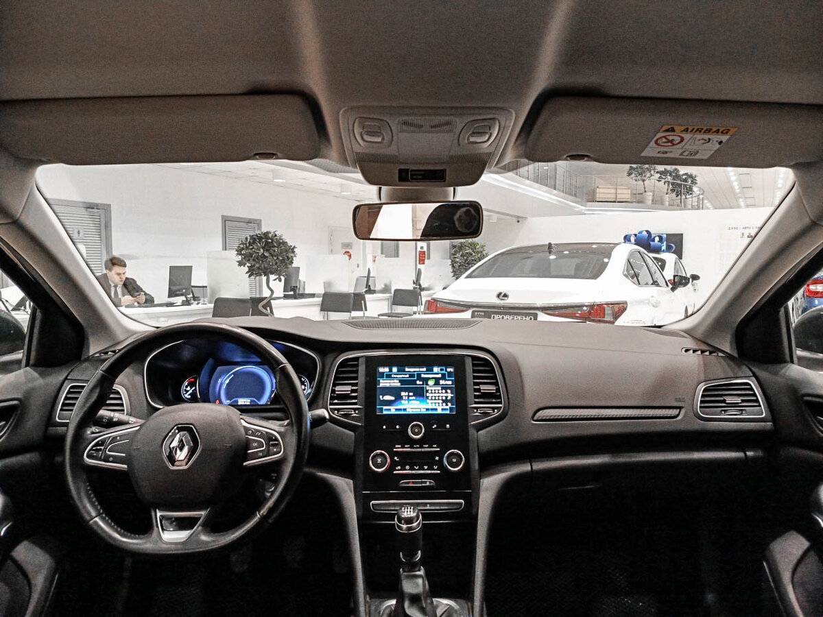 Renault Megane с пробегом — 2019 год. Фото: #11