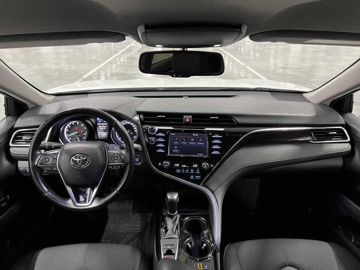 Toyota Camry с пробегом — 2021 год. Фото: #13