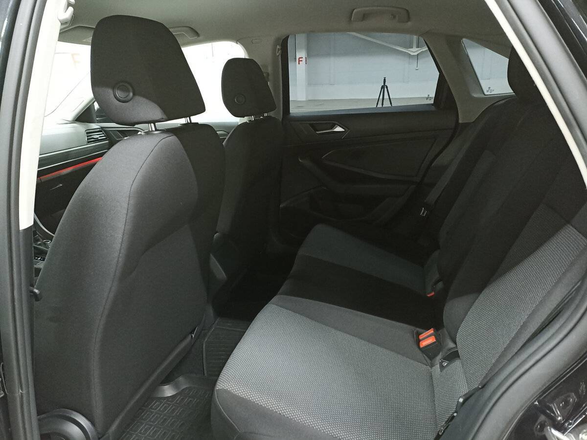 Volkswagen Jetta с пробегом — 2020 год. Фото: #11