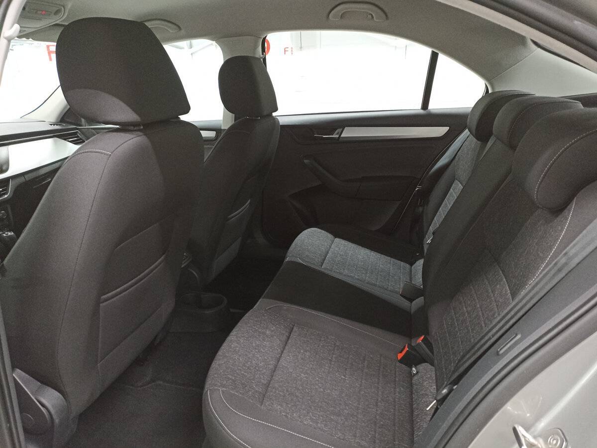 Skoda Rapid с пробегом — 2020 год. Фото: #11