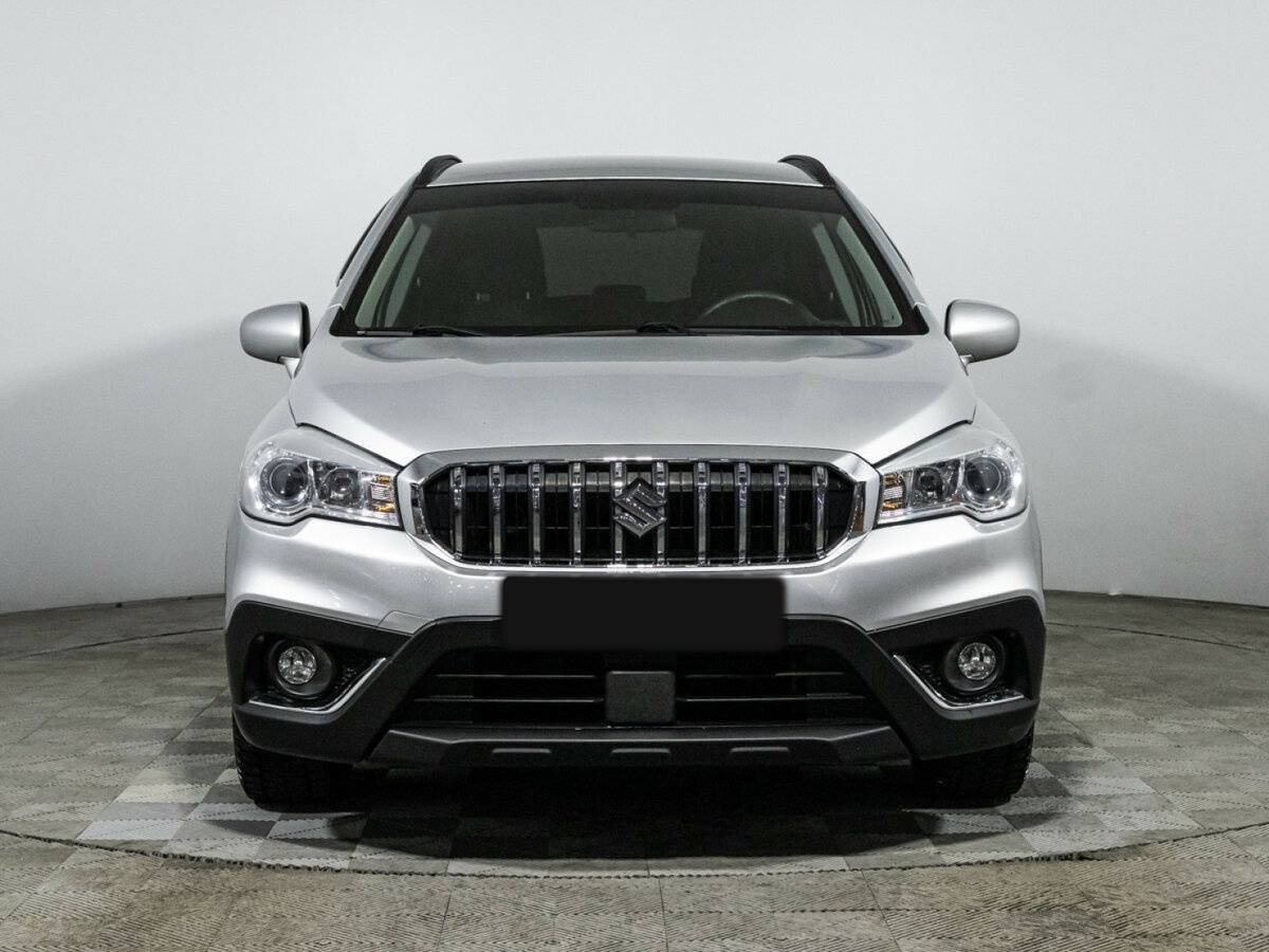 Suzuki SX4 с пробегом — 2016 год. Фото: #1