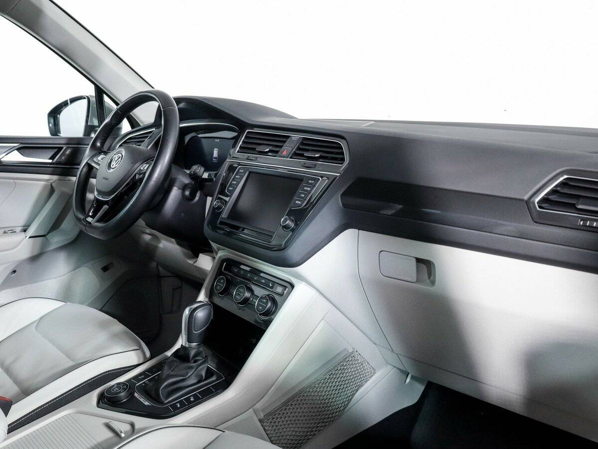 Volkswagen Tiguan с пробегом — 2017 год. Фото: #8