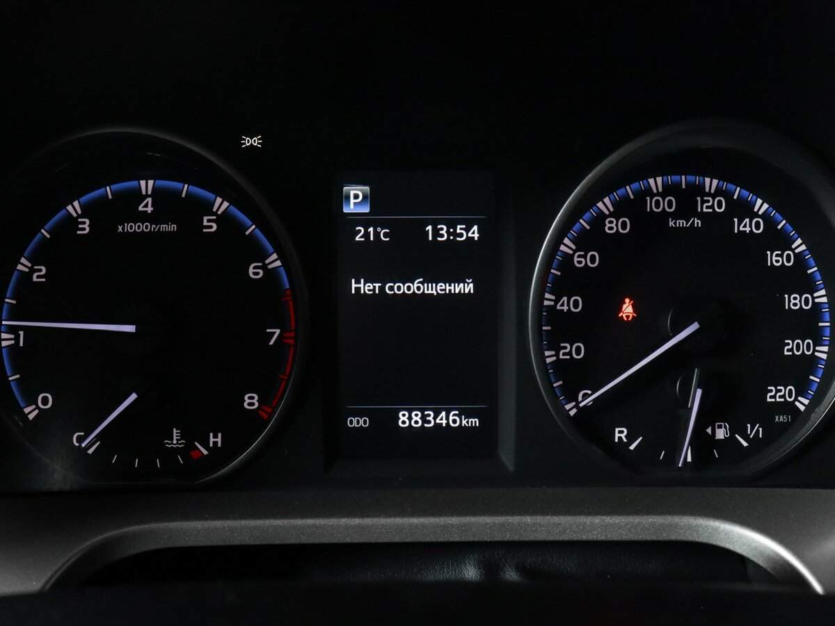 Toyota RAV4 с пробегом — 2017 год. Фото: #10