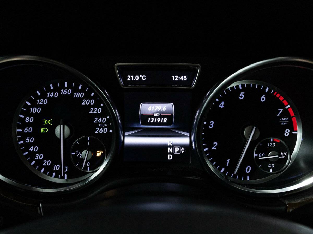 Mercedes-Benz M-Класс с пробегом — 2012 год. Фото: #11