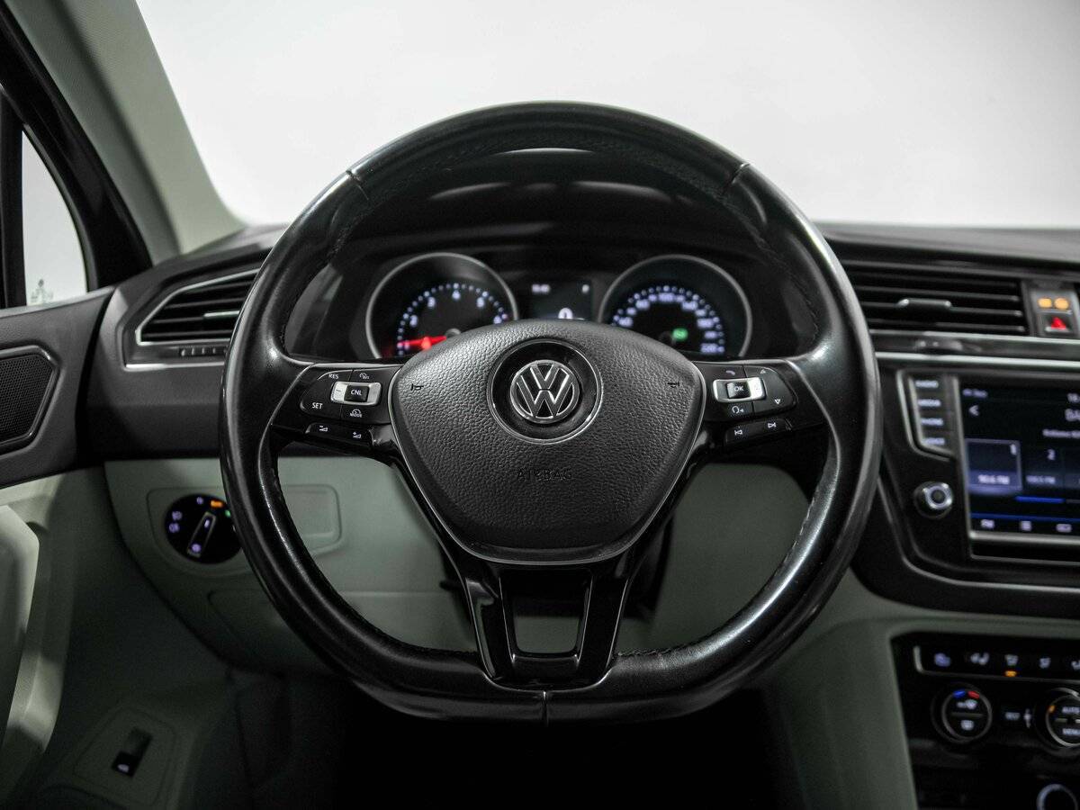 Volkswagen Tiguan с пробегом — 2017 год. Фото: #7