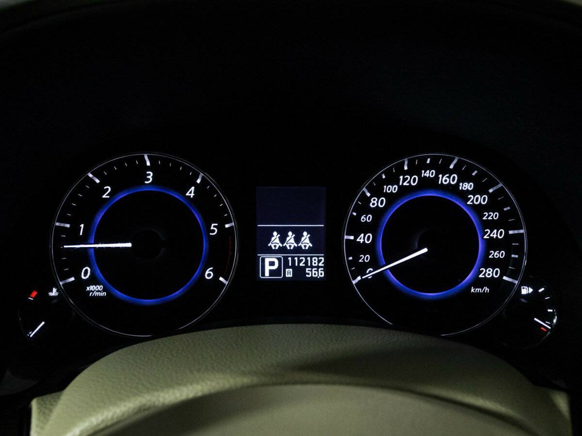 Infiniti FX с пробегом — 2012 год. Фото: #11