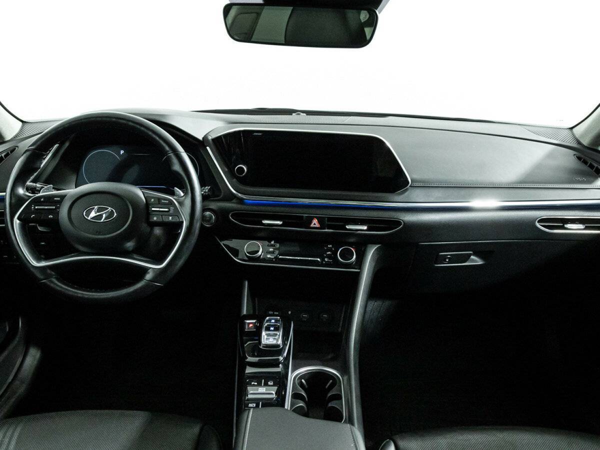 Hyundai Sonata с пробегом — 2020 год. Фото: #12