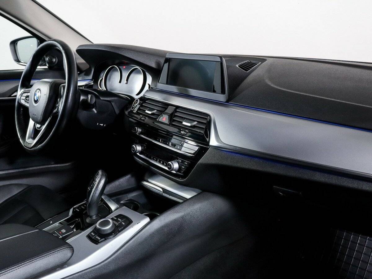 BMW 5 серии с пробегом — 2018 год. Фото: #3