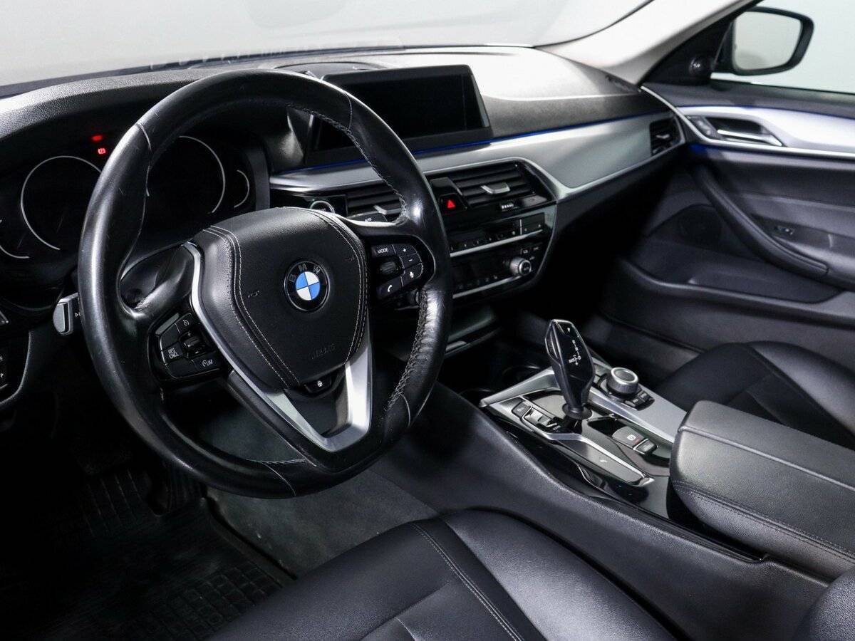 BMW 5 серии с пробегом — 2018 год. Фото: #8