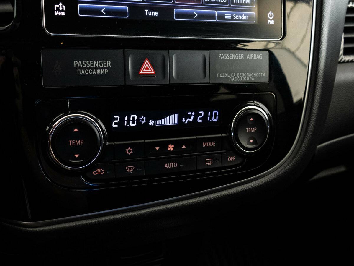 Mitsubishi Outlander с пробегом — 2018 год. Фото: #12