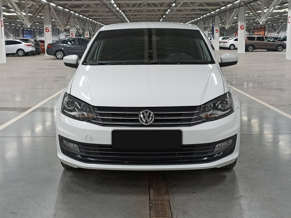Volkswagen Polo с пробегом — 2016 год. Фото: #1
