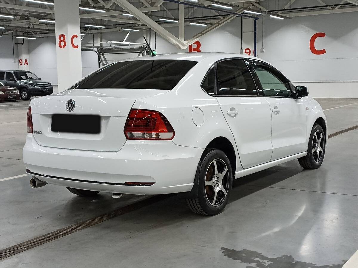 Volkswagen Polo с пробегом — 2016 год. Фото: #4