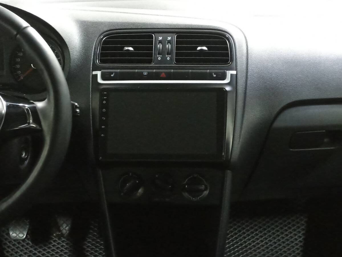 Volkswagen Polo с пробегом — 2016 год. Фото: #14