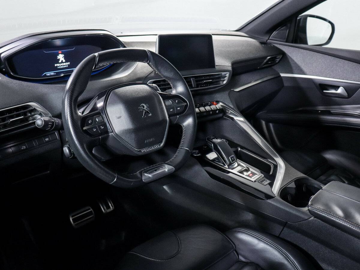 Peugeot 3008 с пробегом — 2017 год. Фото: #10