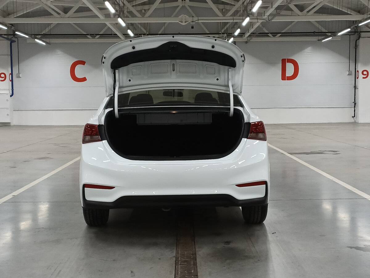 Hyundai Solaris с пробегом — 2017 год. Фото: #9