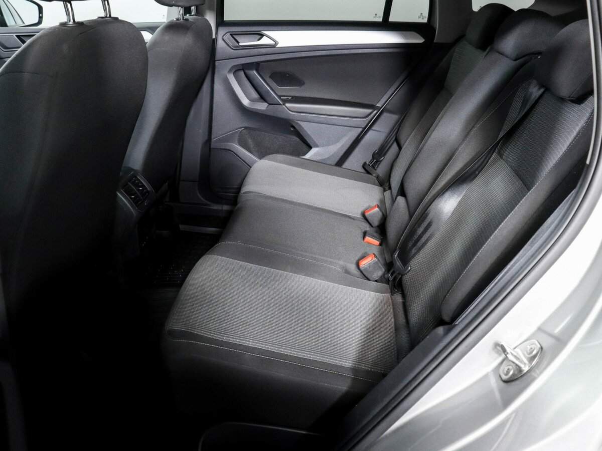 Volkswagen Tiguan с пробегом — 2021 год. Фото: #5
