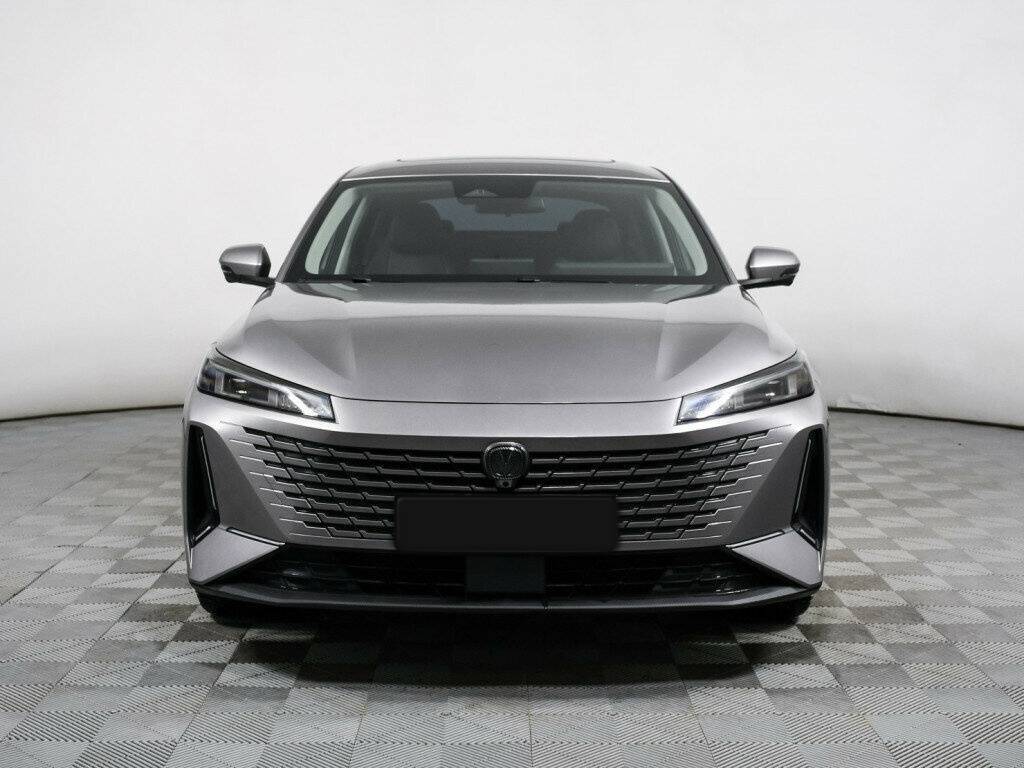 Changan Lamore с пробегом — 2023 год. Фото: #1