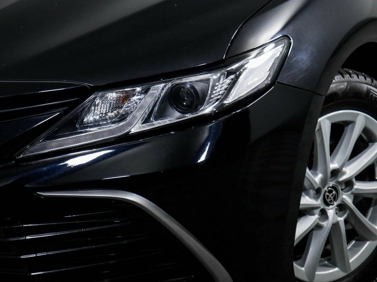 Toyota Camry с пробегом — 2021 год. Фото: #12