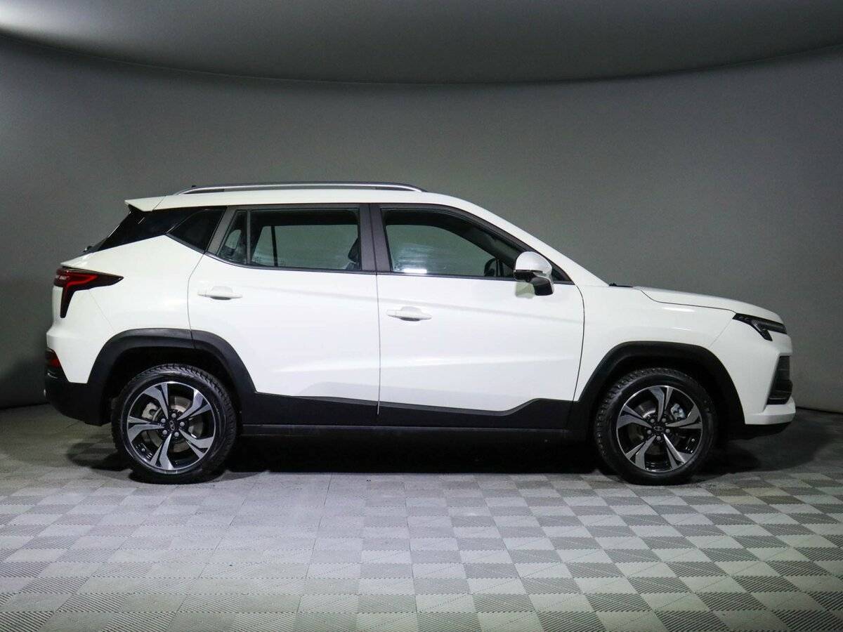 Москвич 3 с пробегом — 2023 год. Фото: #3