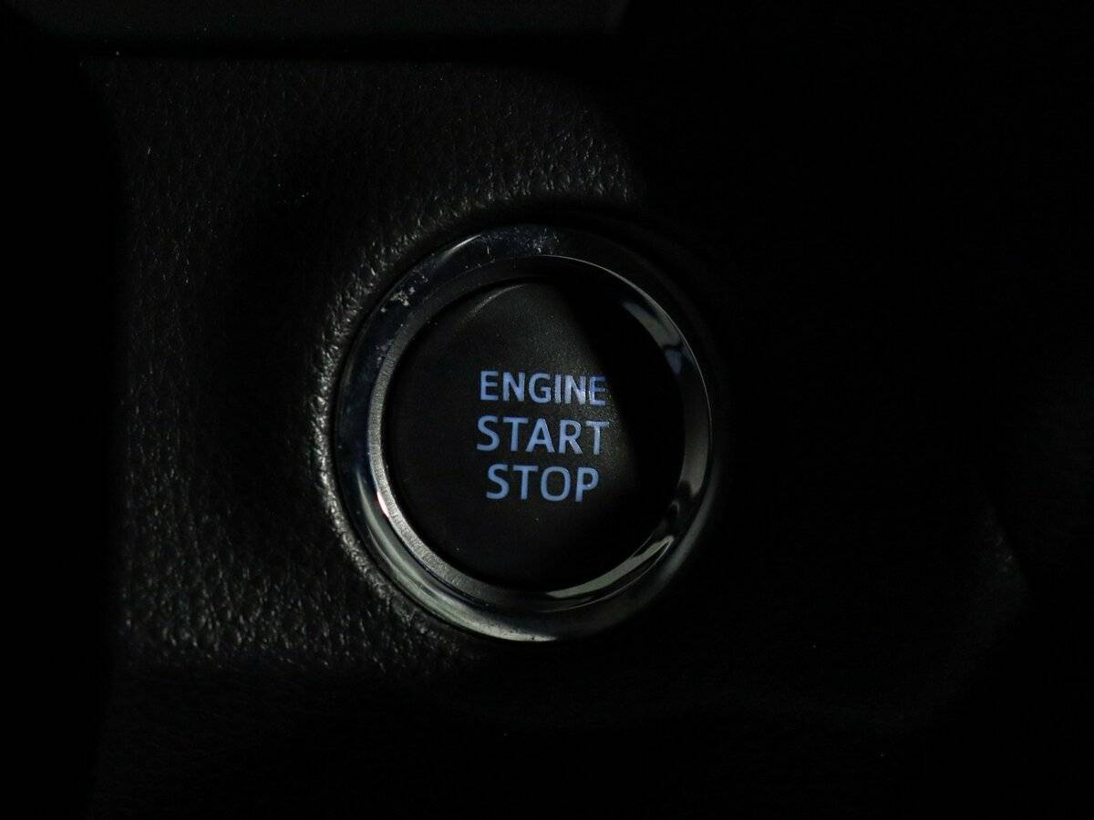 Toyota RAV4 с пробегом — 2020 год. Фото: #24