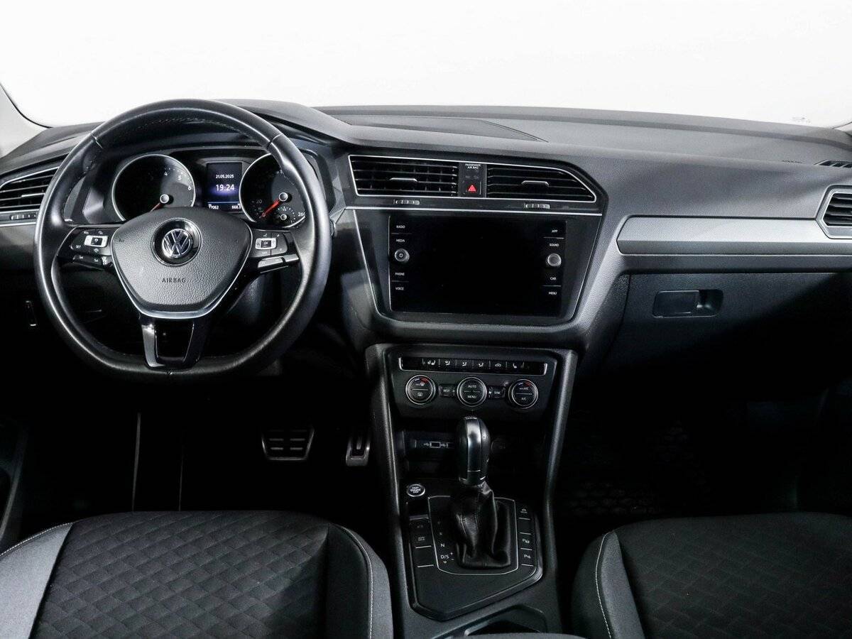 Volkswagen Tiguan с пробегом — 2018 год. Фото: #8