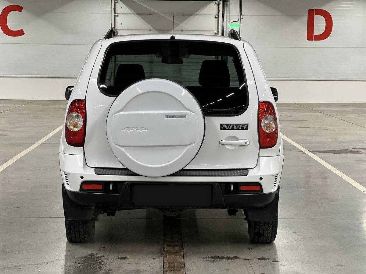 Lada (ВАЗ) Niva с пробегом — 2020 год. Фото: #5