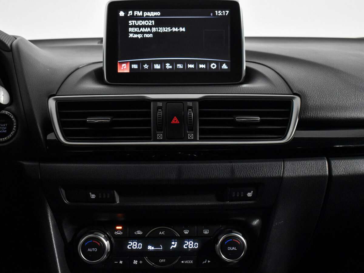 Mazda 3 с пробегом — 2014 год. Фото: #13