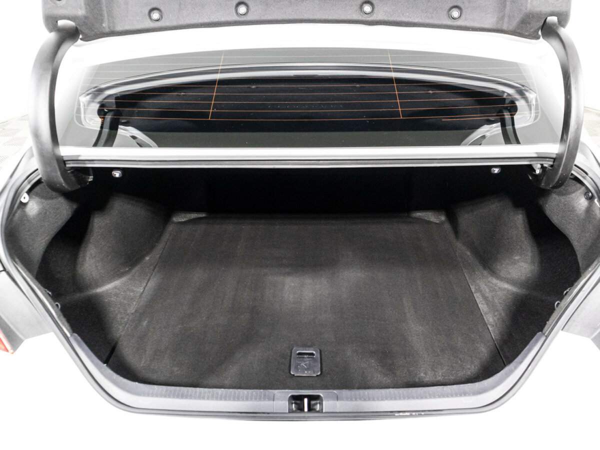 Toyota Camry с пробегом — 2020 год. Фото: #13