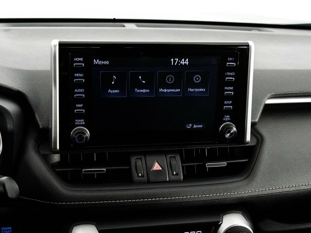 Toyota RAV4 с пробегом — 2020 год. Фото: #10