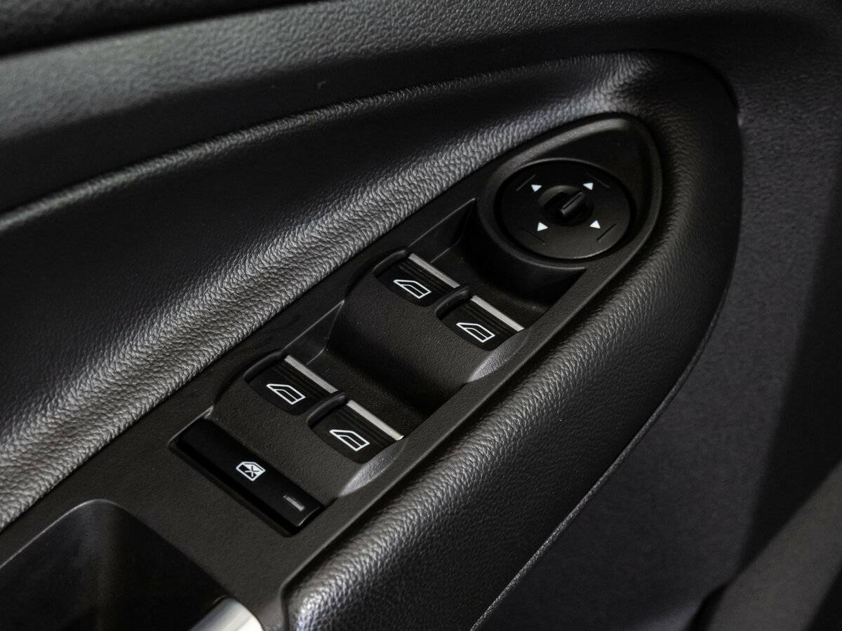 Ford Kuga с пробегом — 2017 год. Фото: #17