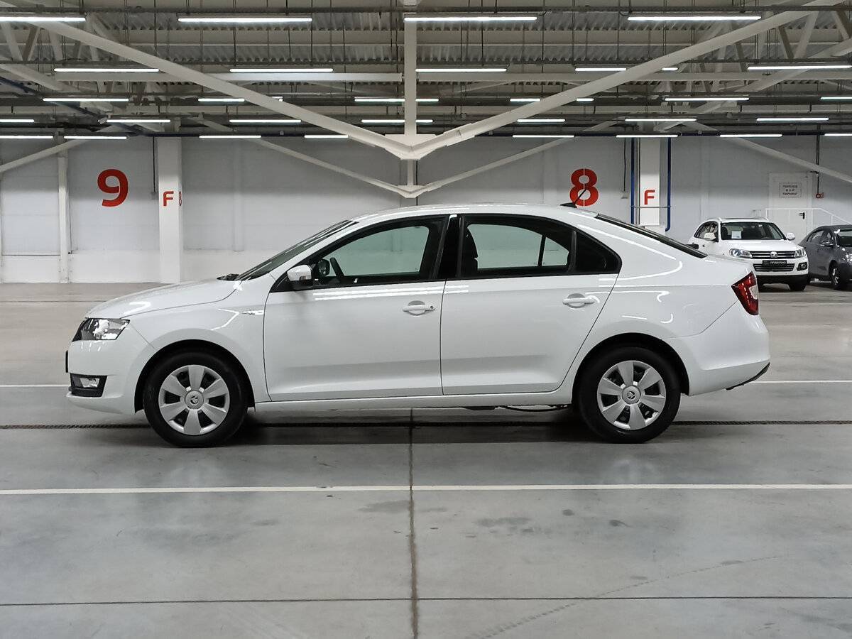 Skoda Rapid с пробегом — 2019 год. Фото: #7