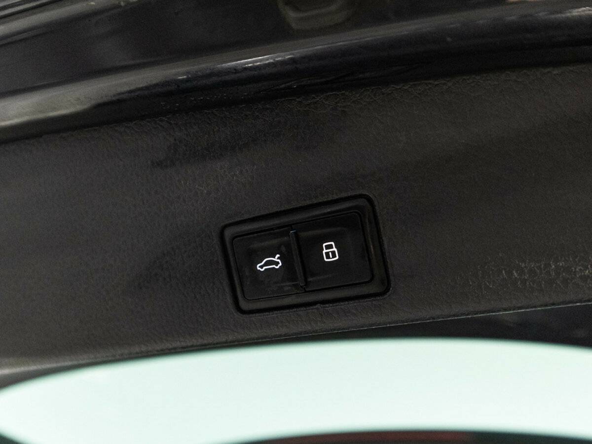 Volkswagen Touareg с пробегом — 2016 год. Фото: #15