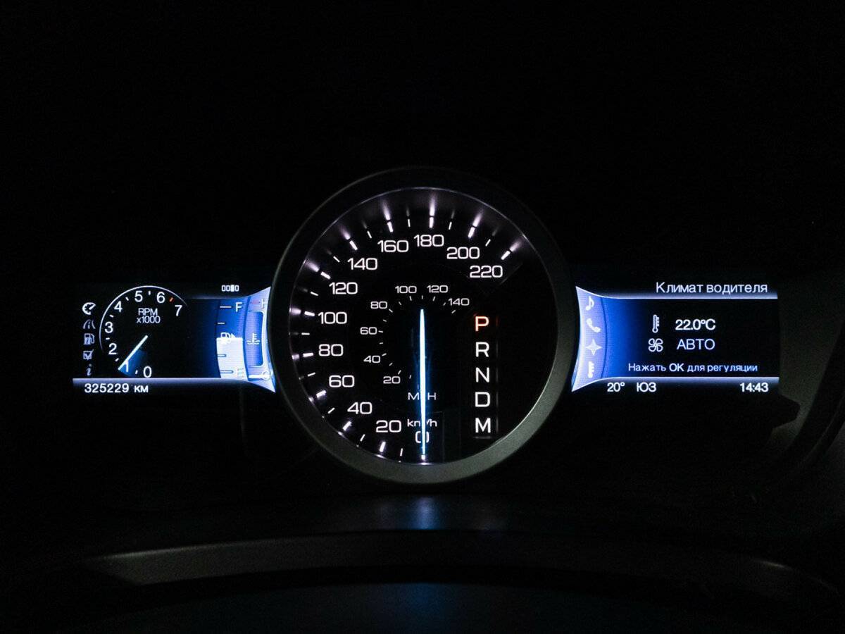 Ford Explorer с пробегом — 2012 год. Фото: #9