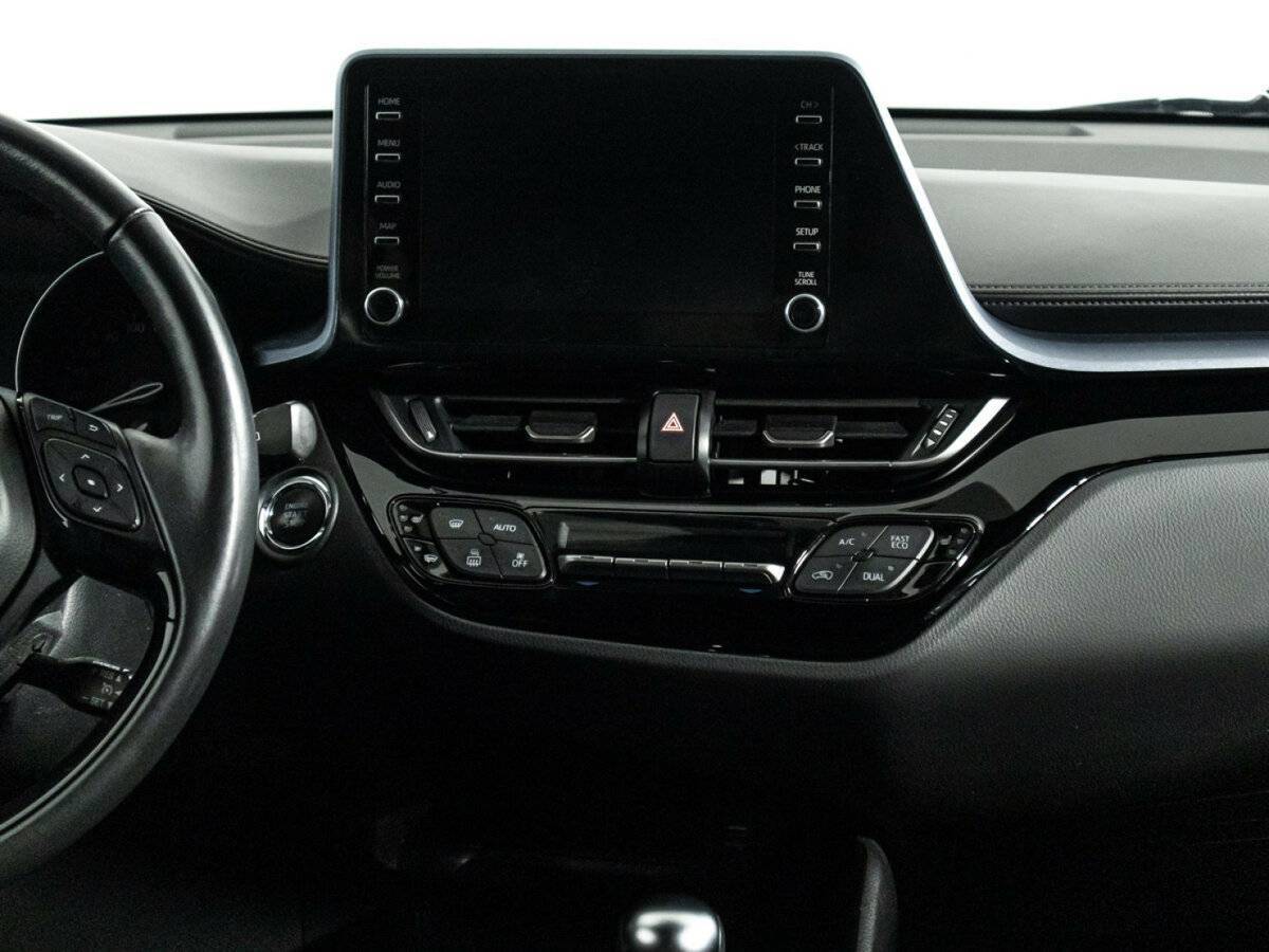 Toyota C-HR с пробегом — 2020 год. Фото: #13