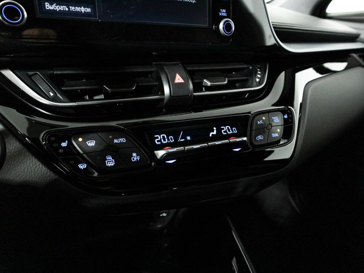 Toyota C-HR с пробегом — 2020 год. Фото: #16