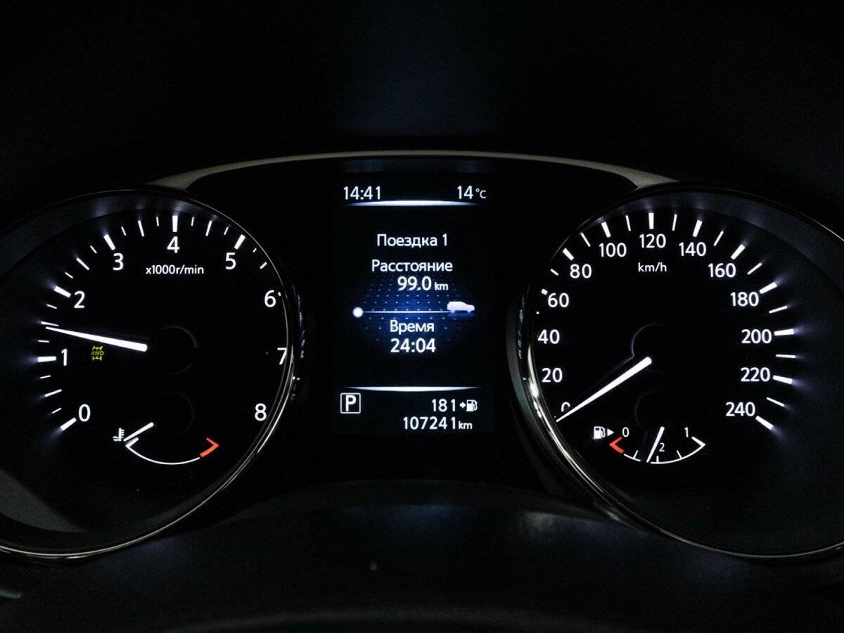 Nissan X-Trail с пробегом — 2015 год. Фото: #11