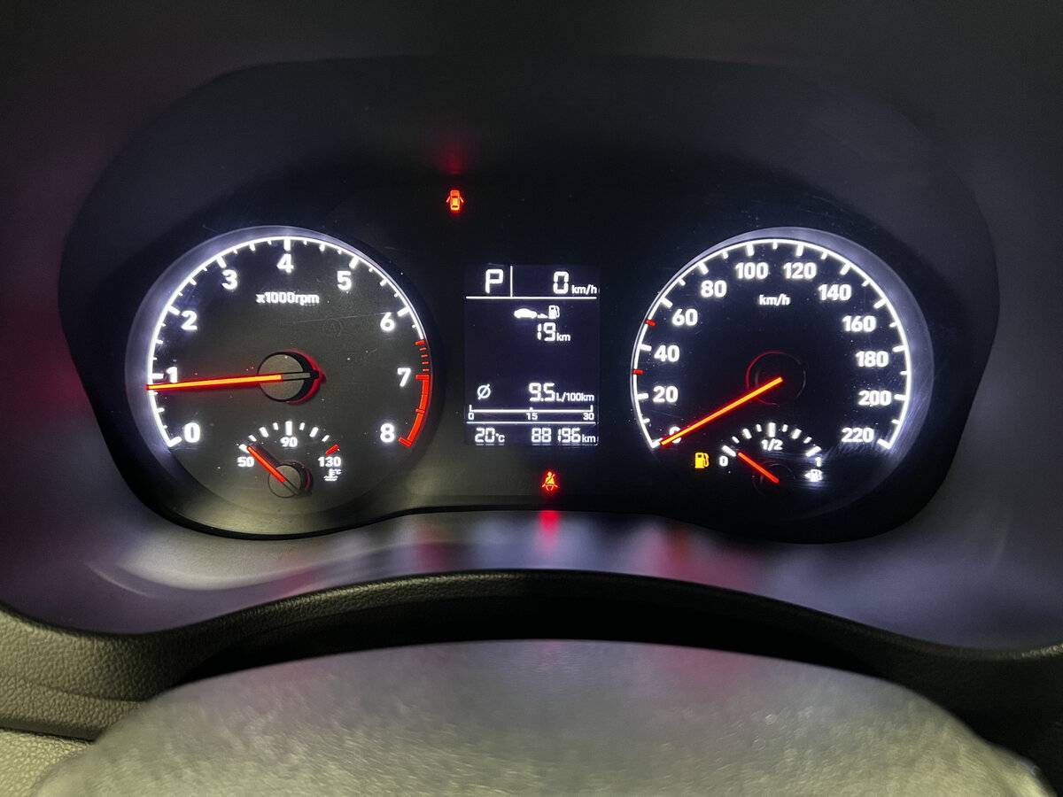 Hyundai Solaris с пробегом — 2017 год. Фото: #10