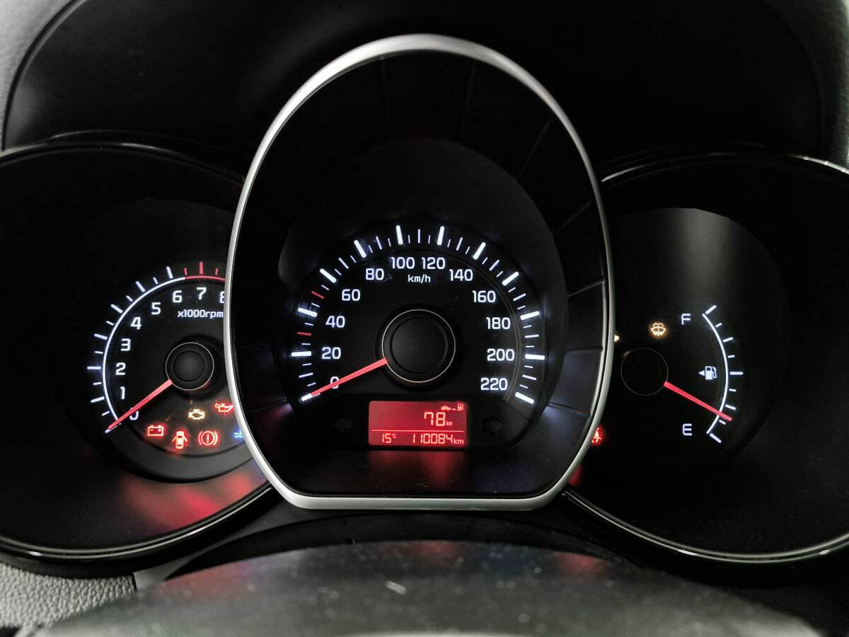 Kia Rio с пробегом — 2016 год. Фото: #12