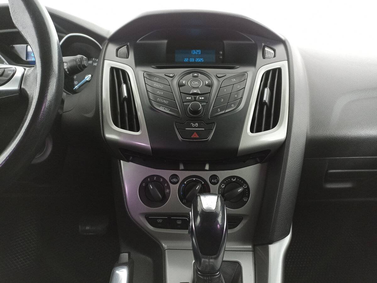 Ford Focus с пробегом — 2013 год. Фото: #14