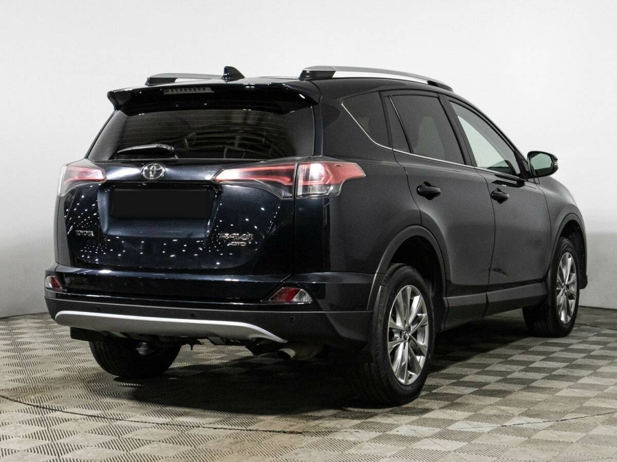 Toyota RAV4 с пробегом — 2017 год. Фото: #4