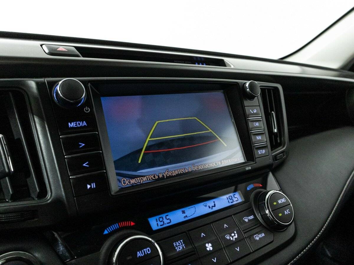 Toyota RAV4 с пробегом — 2019 год. Фото: #16